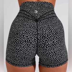 Buffbunny Legacy Shorts 4”